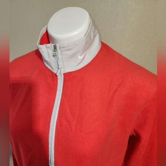 NIKE Therma-Fit 1/2 Zip Women's Pullover Fleece - Picture 2 of 6